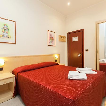 Hotel Fiorella Milano Exterior photo