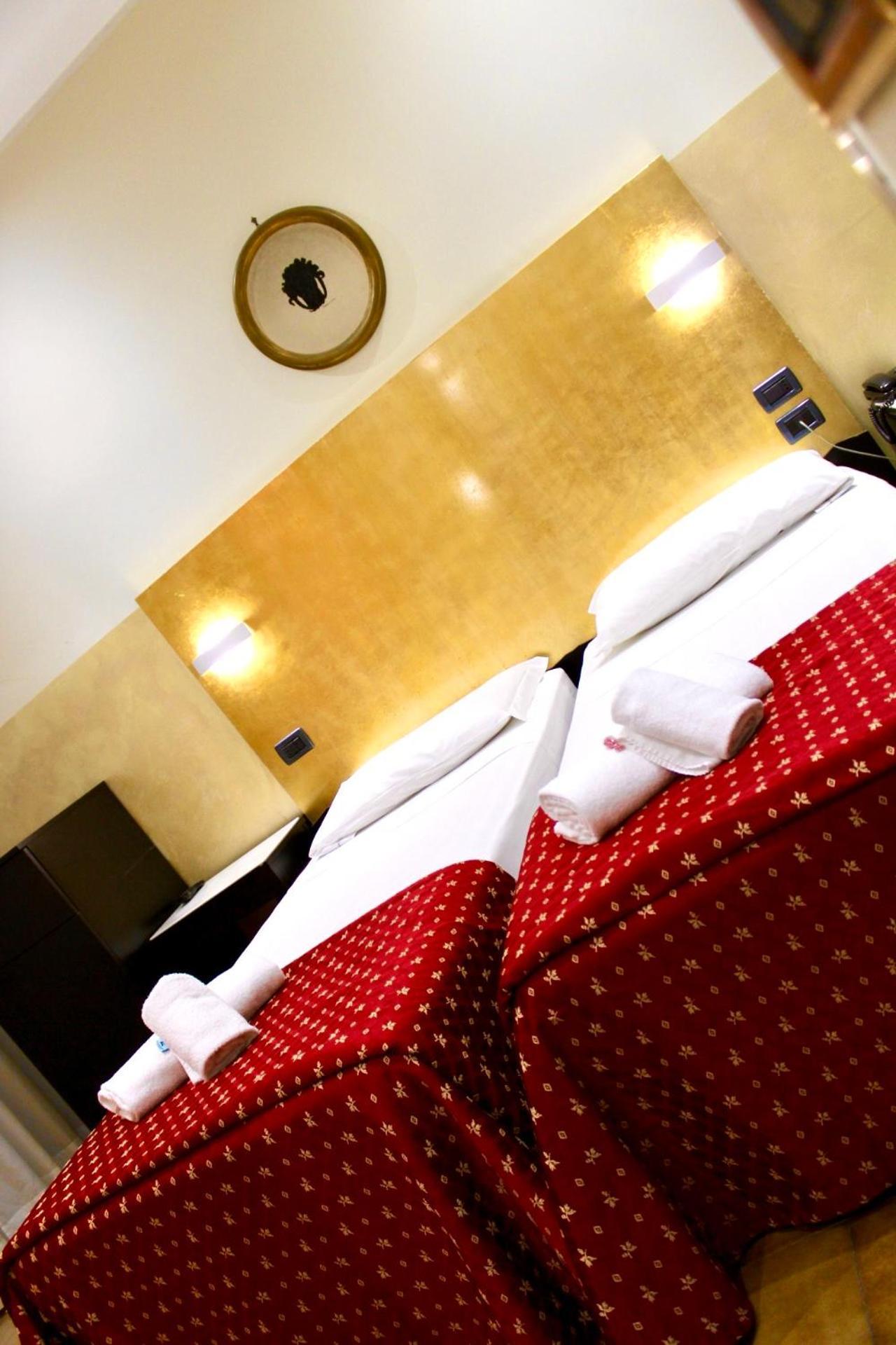 Hotel Fiorella Milano Exterior photo