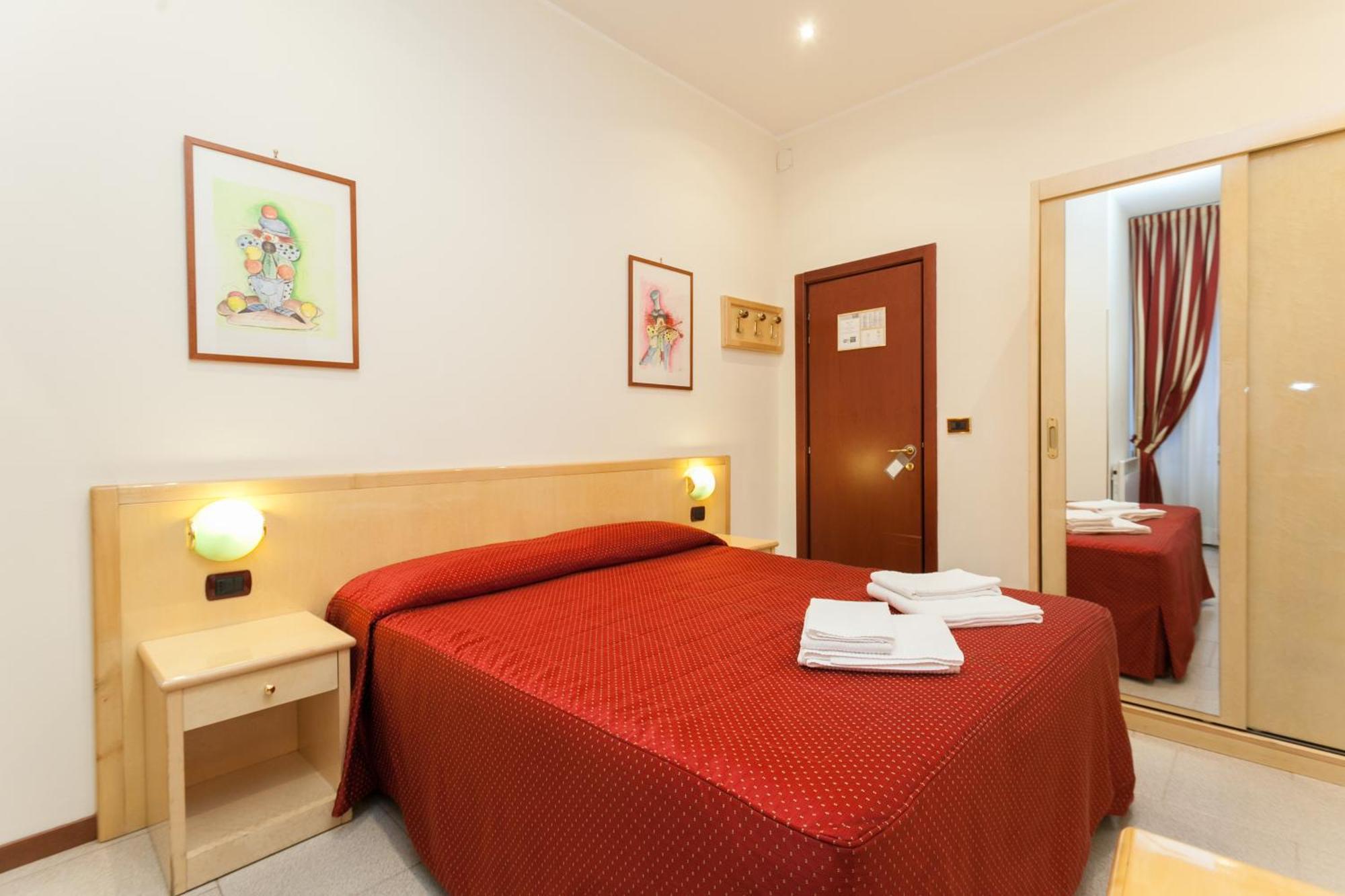 Hotel Fiorella Milano Exterior photo
