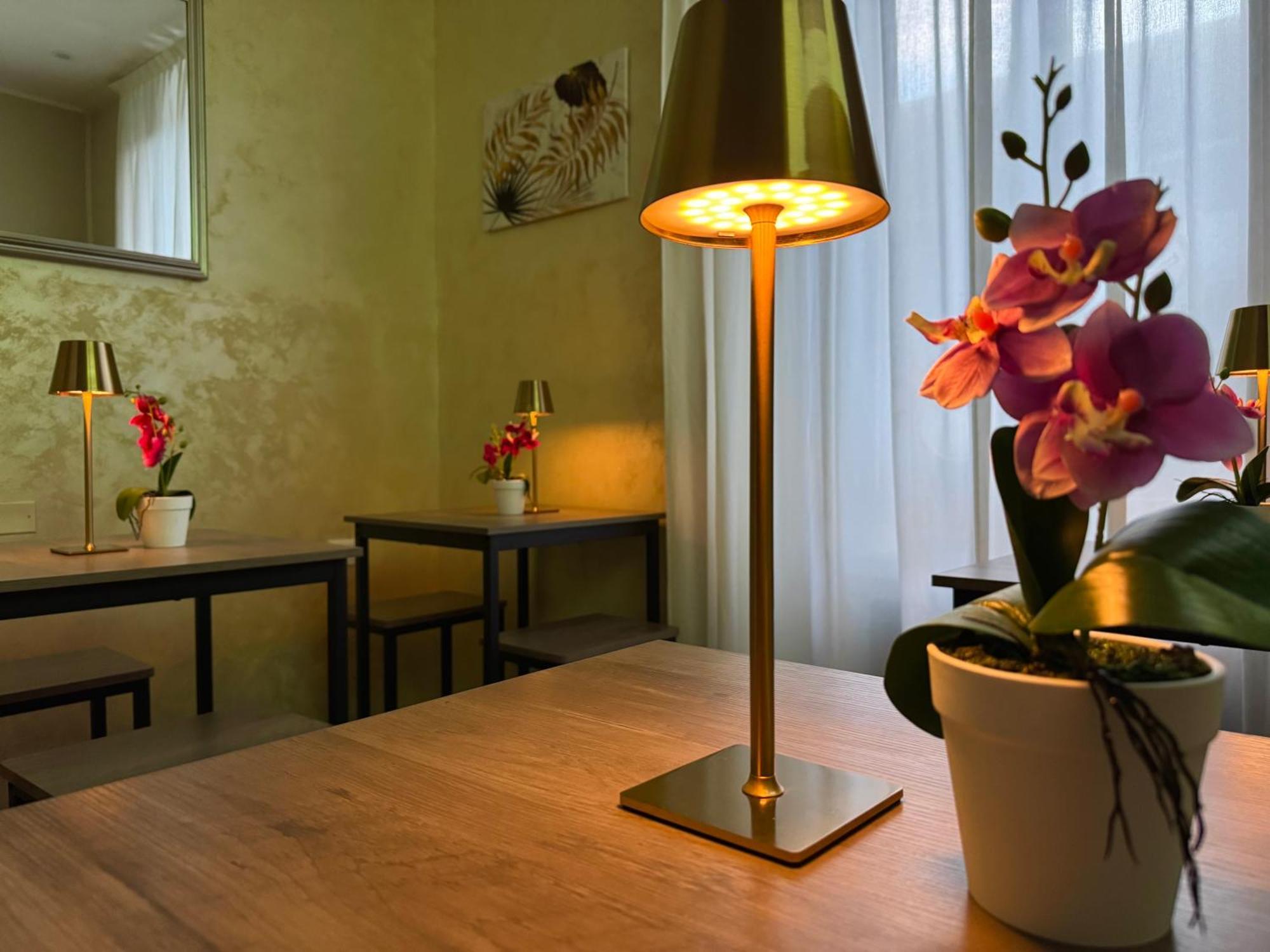 Hotel Fiorella Milano Exterior photo