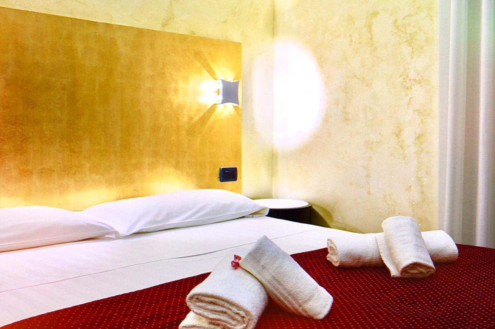 Hotel Fiorella Milano Exterior photo