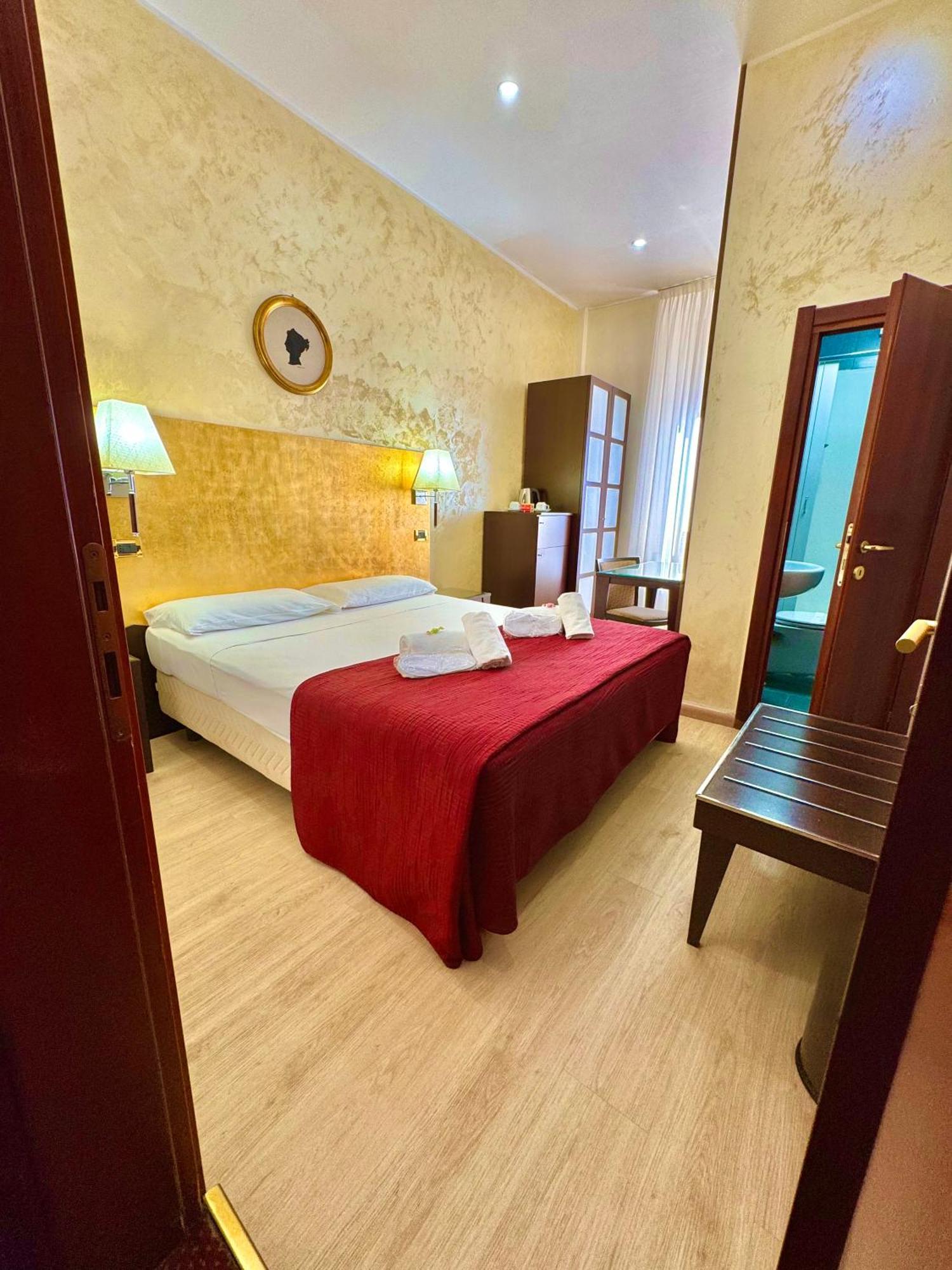 Hotel Fiorella Milano Exterior photo